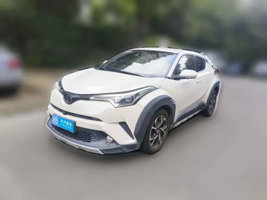 Toyota C-HR 2018 2018 2.0L Cool Cross Leader Edition China V