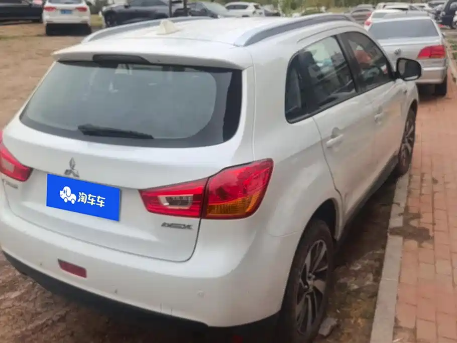 Mitsubishi ASX 2018 2.0L CVT 2WD Premium фото 3