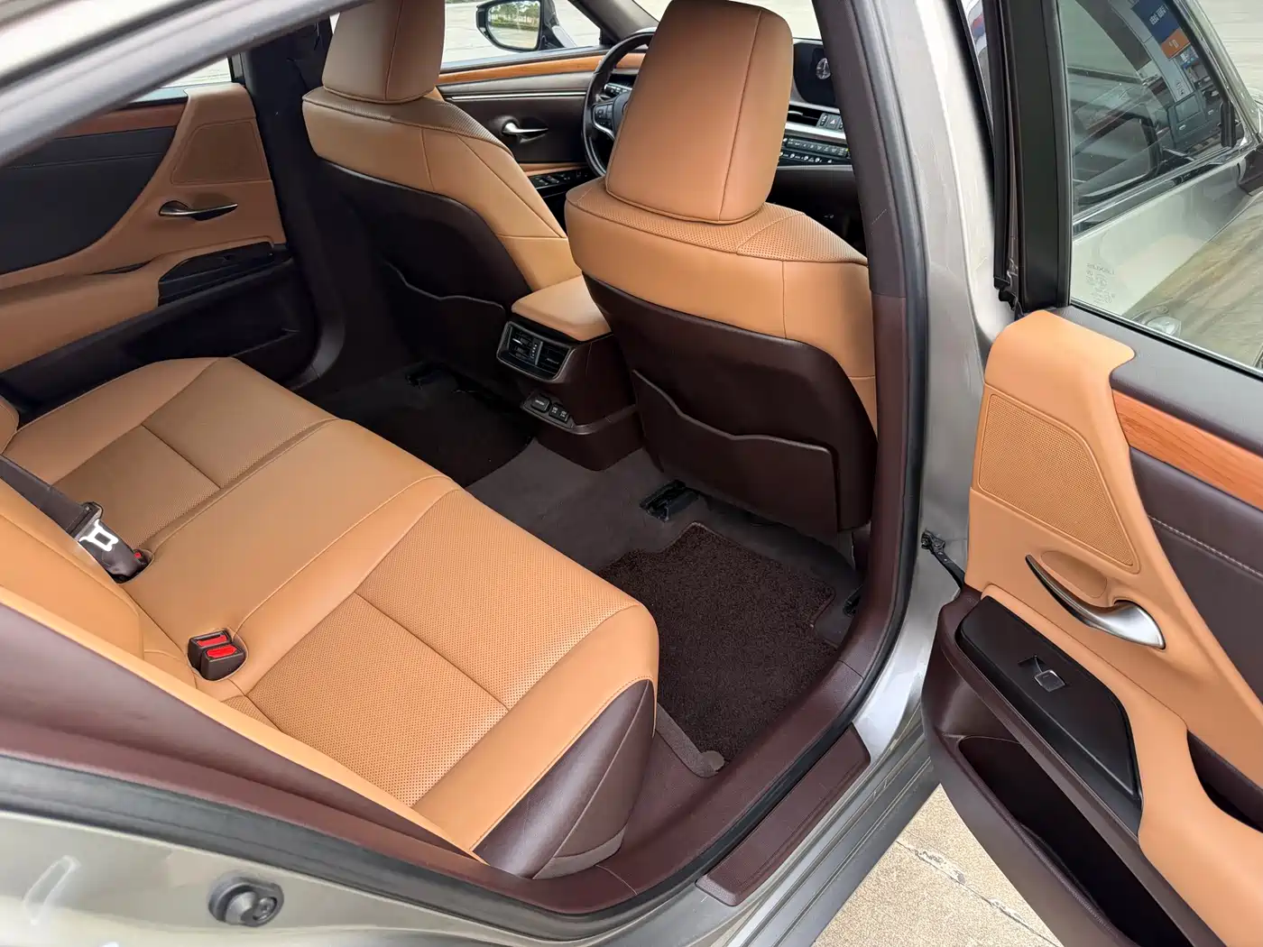Lexus ES 2018 200 Excellence Edition China V фото 9