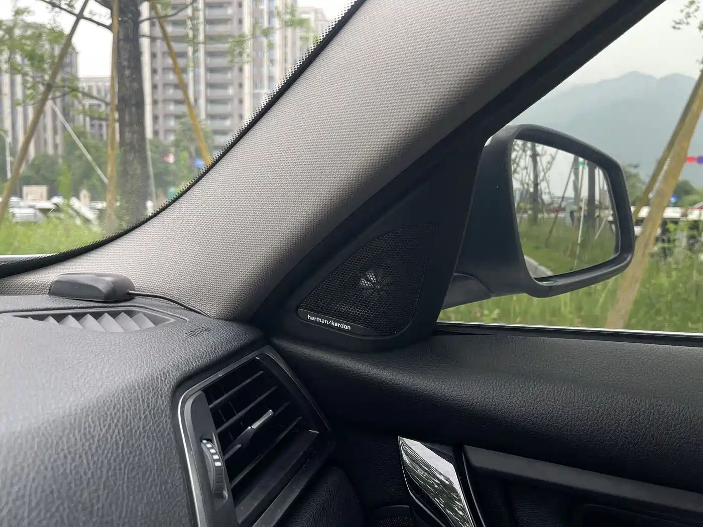 BMW 3 Series 2018 320Li Fashion Style фото 10