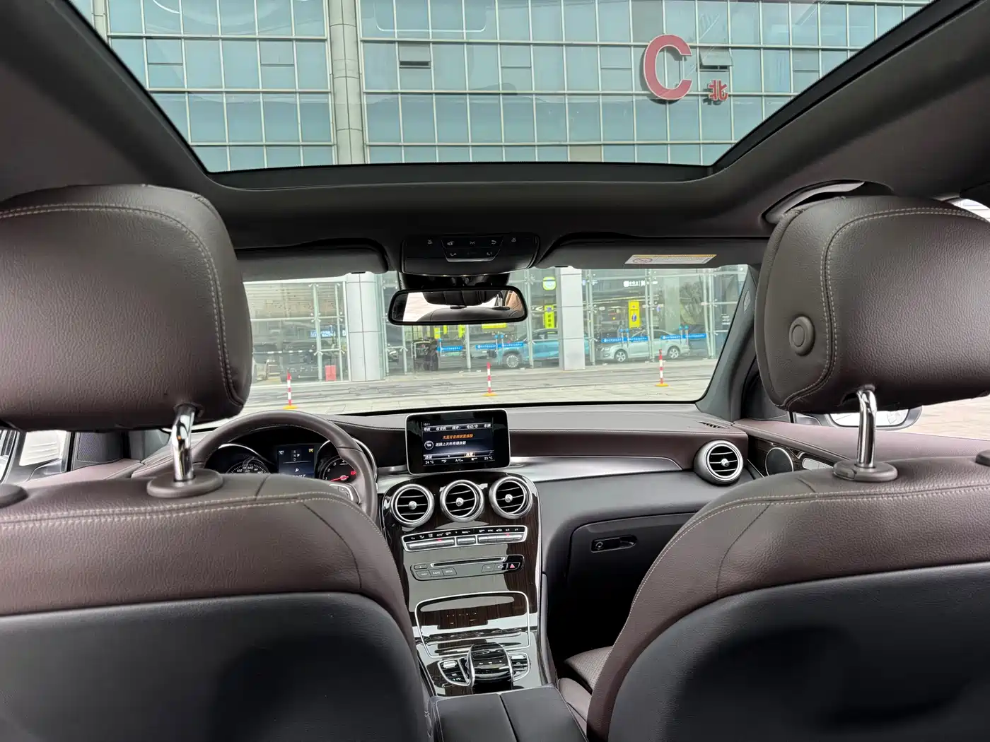 Mercedes-Benz GLC 2017 GLC 260 4MATIC Luxury фото 12