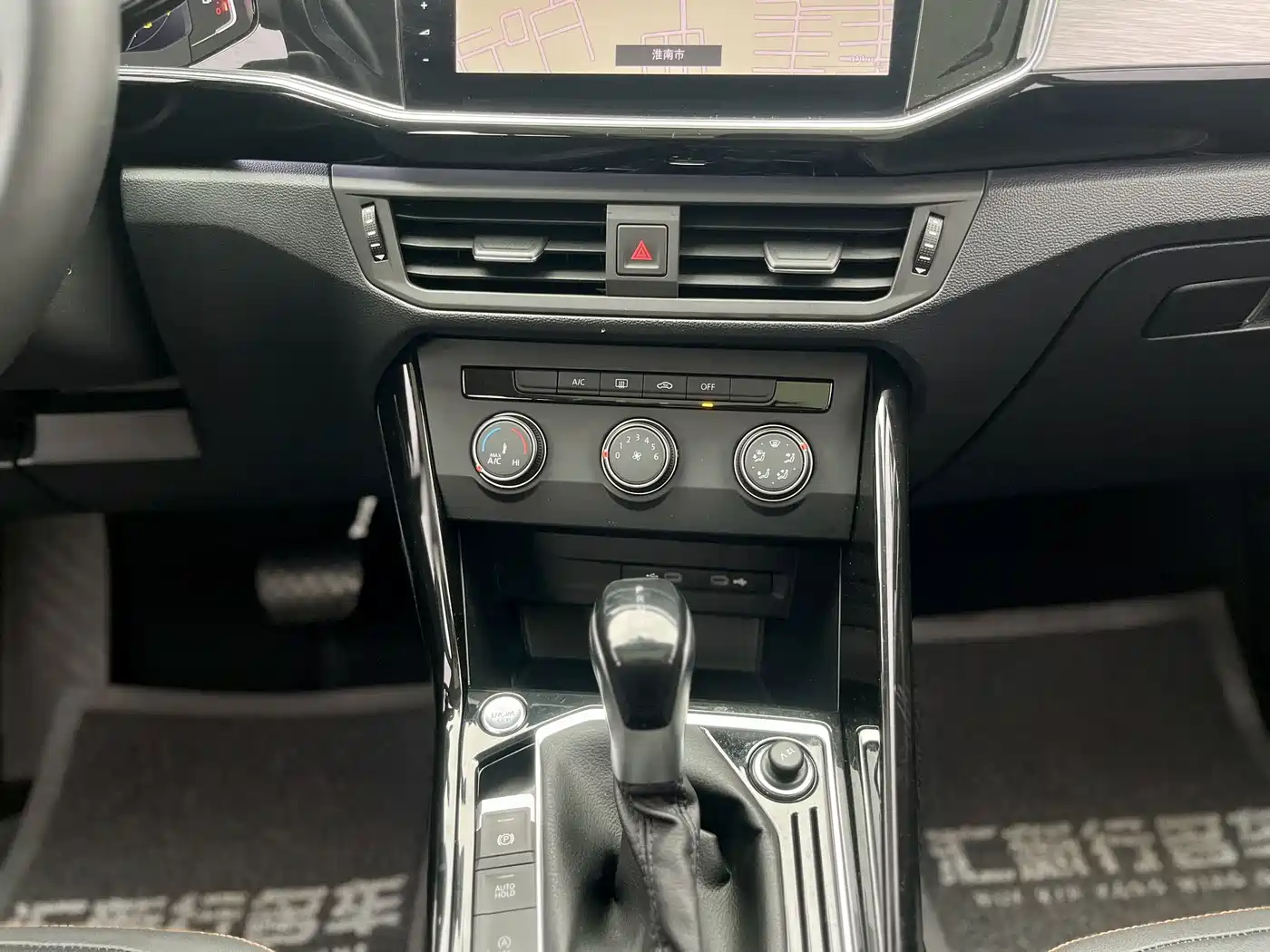 Volkswagen Tayron 2021 330TSI 2WD 30th Anniversary Edition фото 9