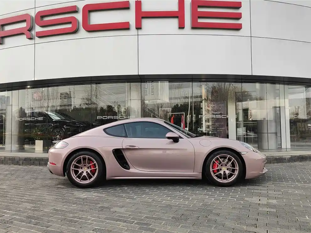 Porsche 718 2020 Cayman 2.0T фото 4