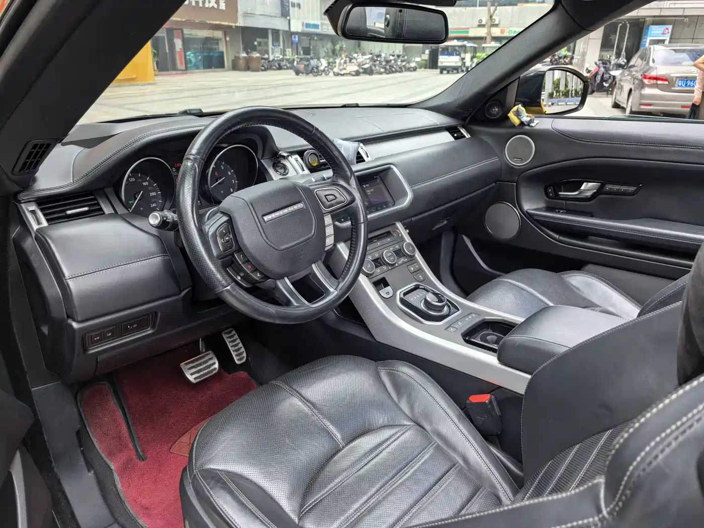 Land Rover Range Rover Evoque (Import) 2017 2.0T Convertible фото 4