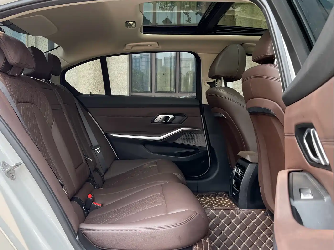 BMW 3 Series 2023 325Li M Sport Package фото 15