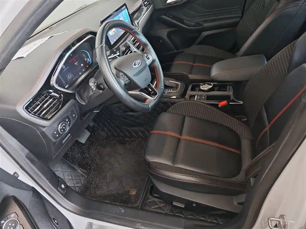 FORD FOX
