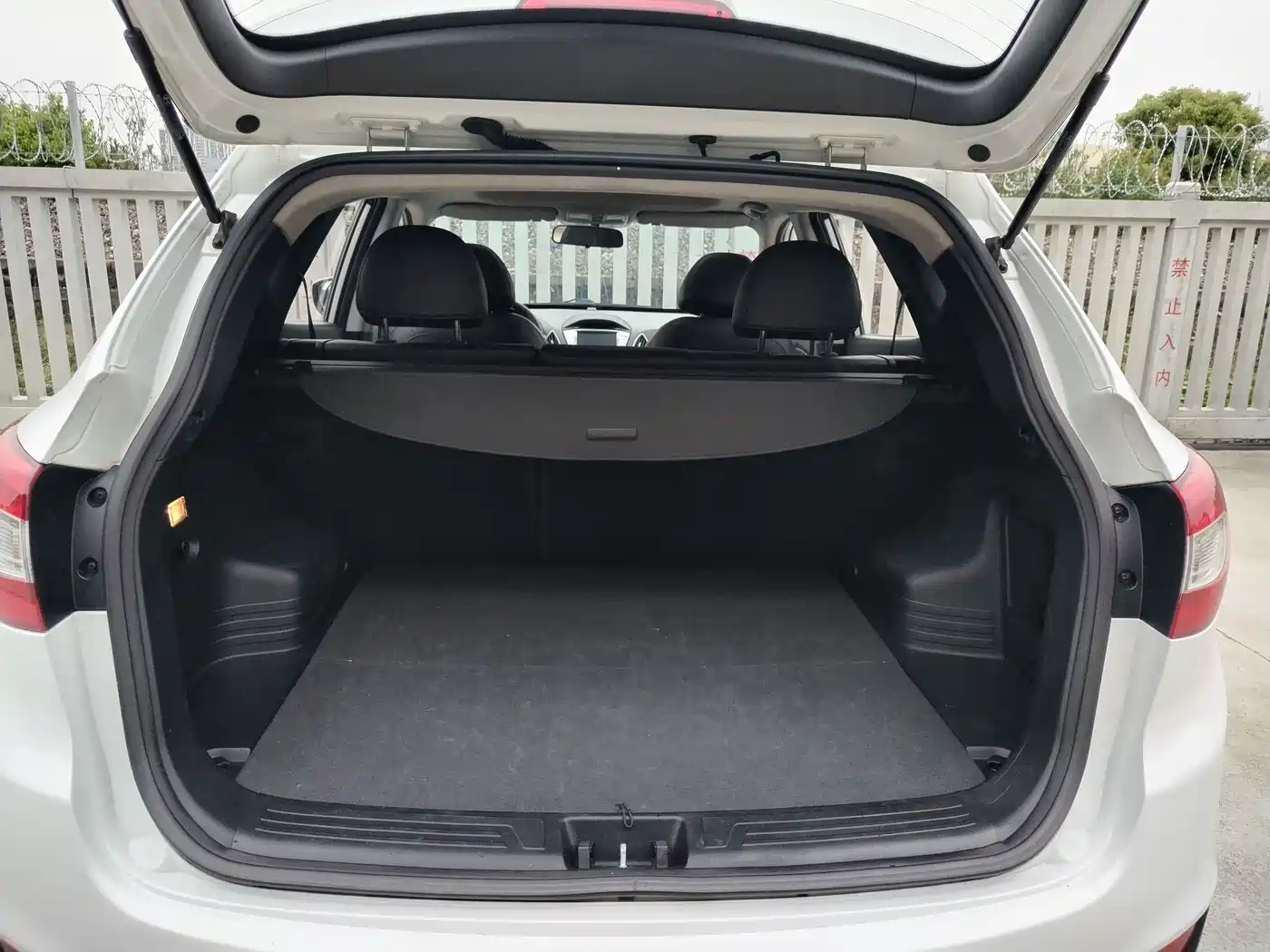 Hyundai Beijing Hyundai ix35 2013 2.0L Auto 2WD Smart GLS China IV фото 12