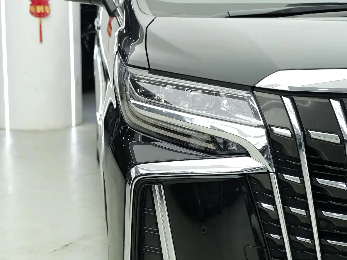 Toyota Alphard 2018 Facelift 3.5L Luxury Edition фото 2