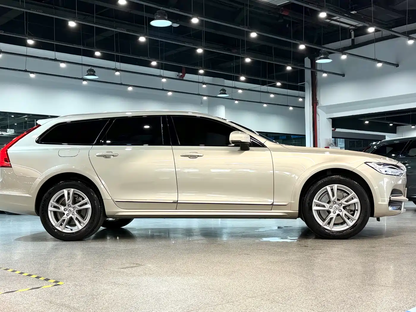 Volvo V90 2019 2019 Cross Country T5 AWD Wisdom Edition (China V)