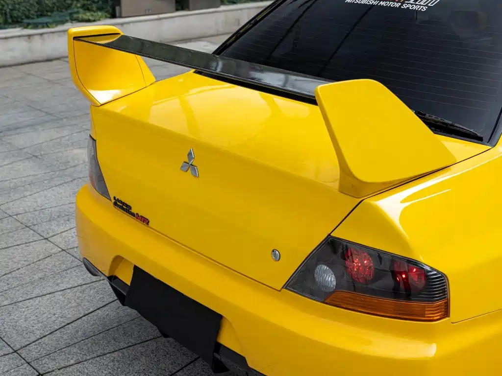 Фото 9 - Mitsubishi Lancer