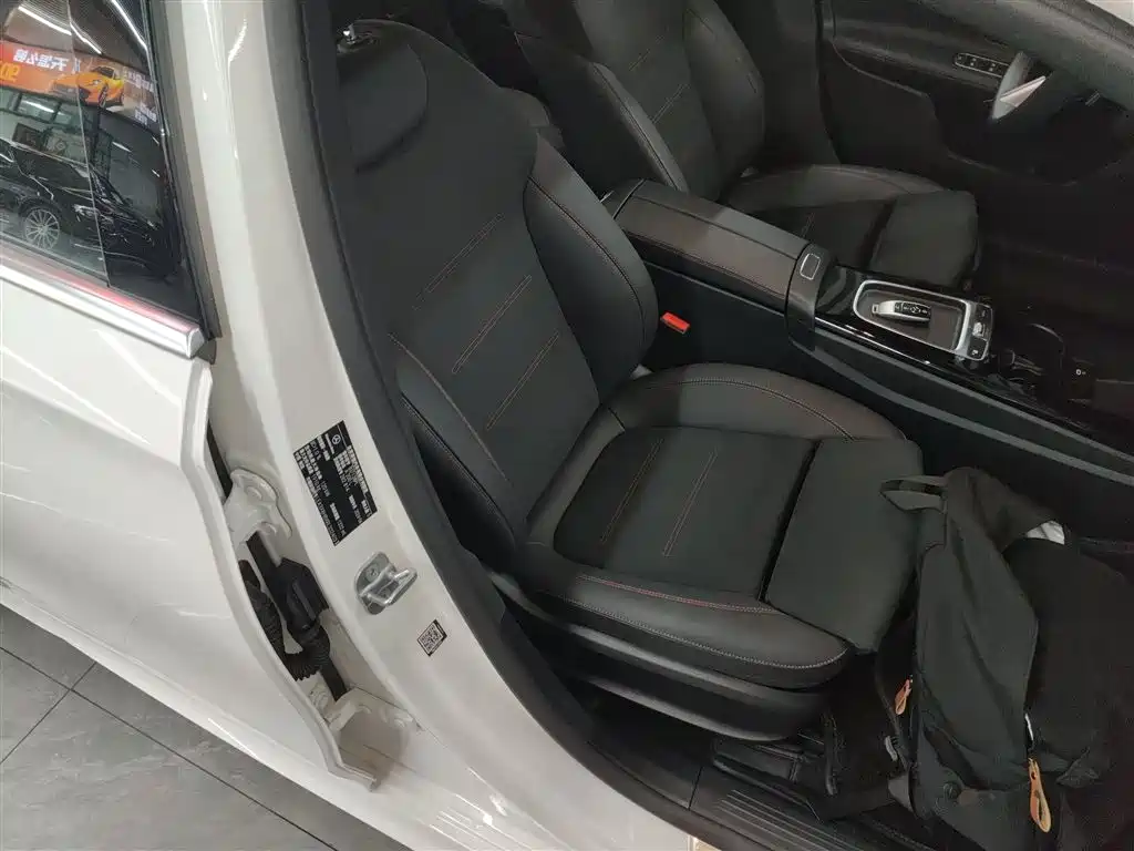 Mercedes-Benz A-Class 2024 Facelift A 200 L Fashion фото 20