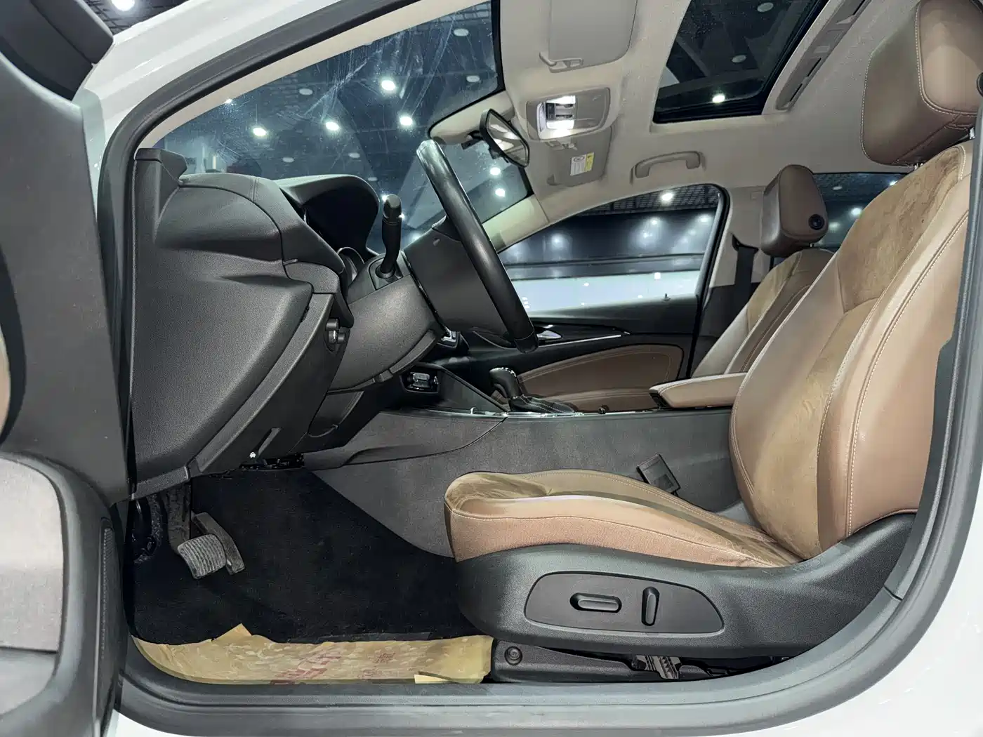 Buick Regal 2017 20T Elite Type фото 8