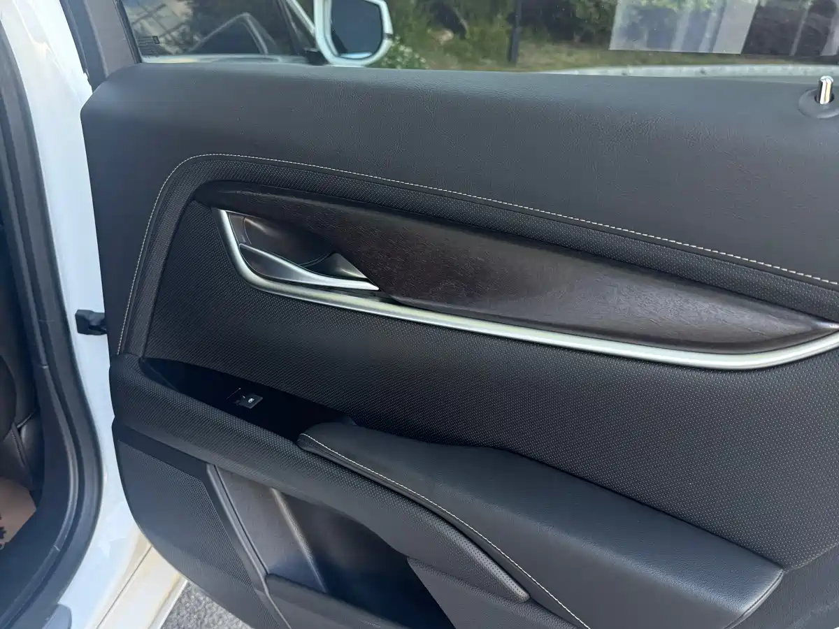 Cadillac XTS 2018 28T Elite фото 11
