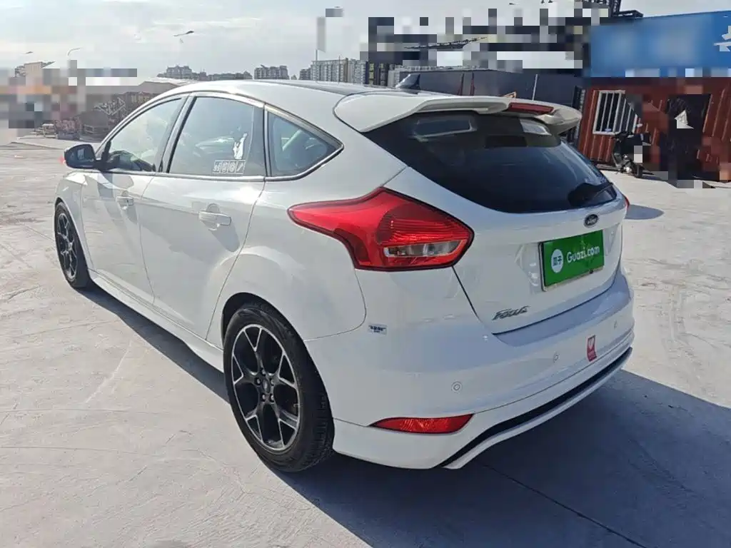 Фото 5 - Ford Focus
