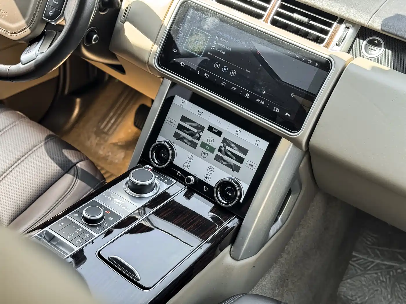 Land Rover Range Rover 2016 3.0 SC V6 Vogue LWB фото 15