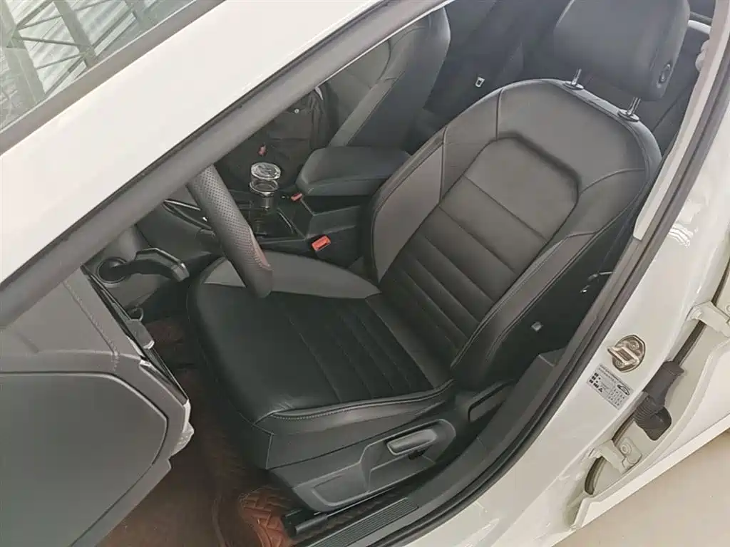 Volkswagen Sagitar 2021 280TSI DSG Comfort Smart Connect Edition фото 15