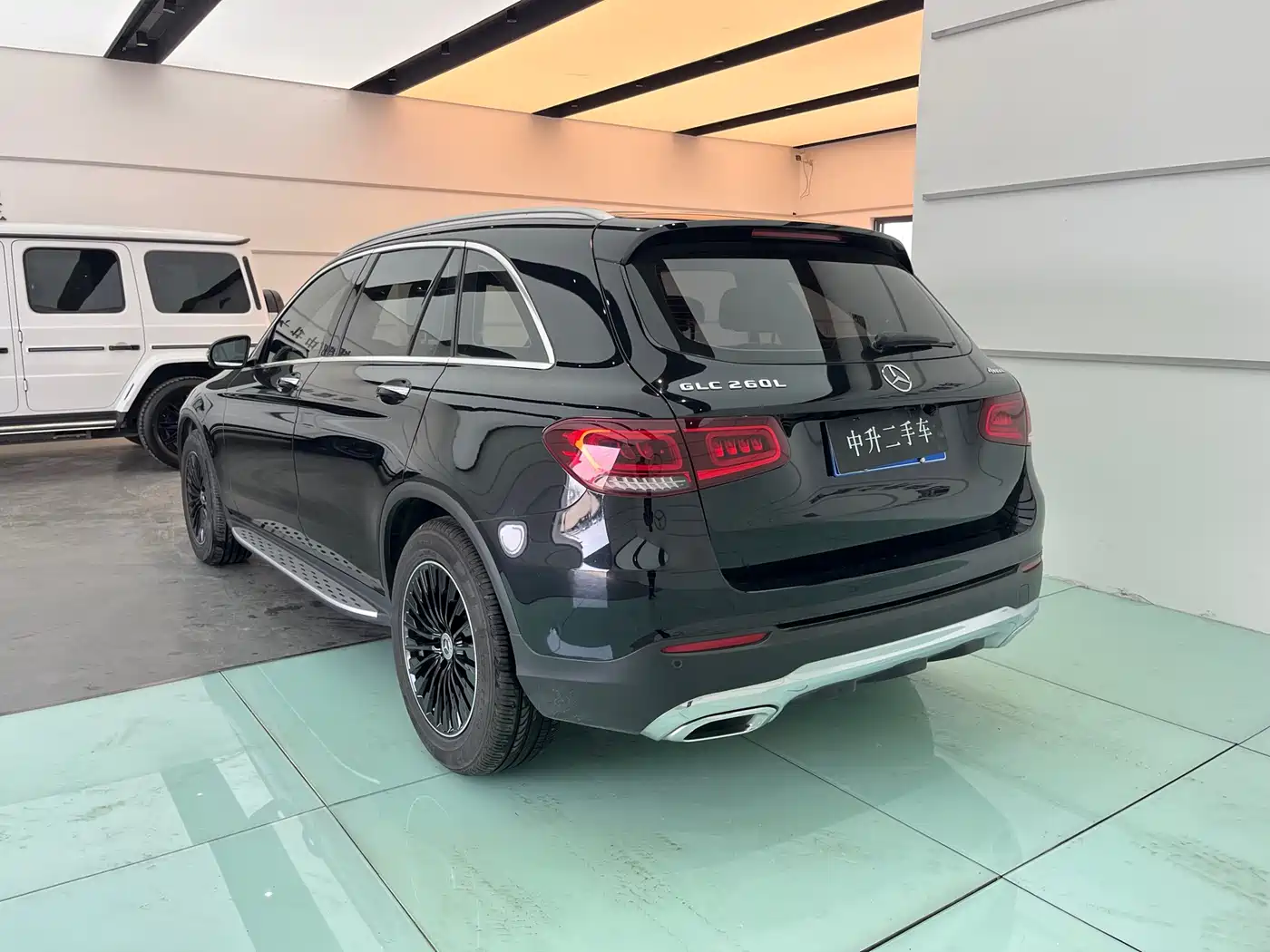 MERCEDES-BENZ GLC
