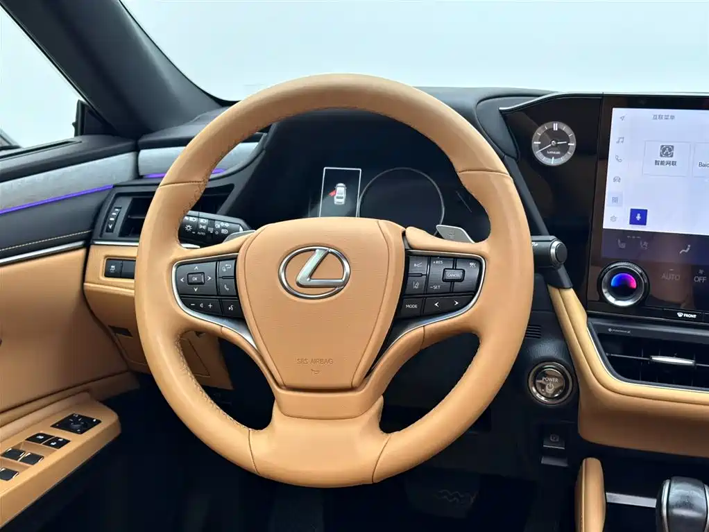 Lexus ES 2025 300h Ultimate Edition фото 12