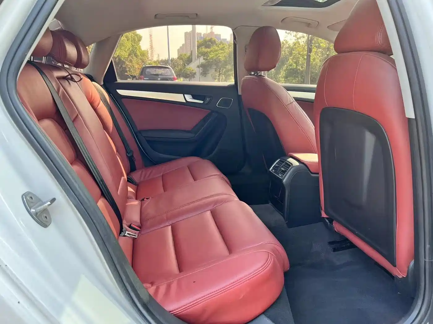Audi A4L 2012 2.0 TFSI Auto Comfort фото 13