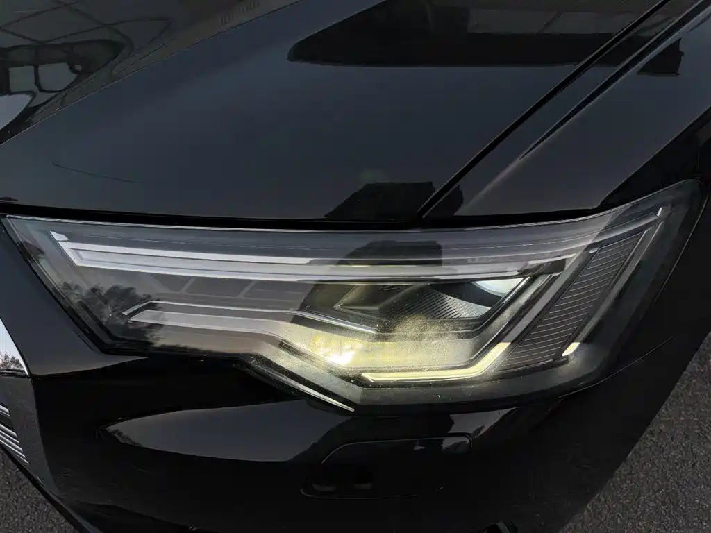 Audi A6L 2023 40 TFSI Luxury Elegance фото 6