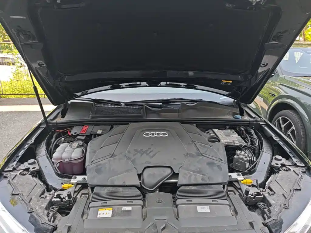 Audi Q7 2025 2025 55 TFSI quattro S line Sport