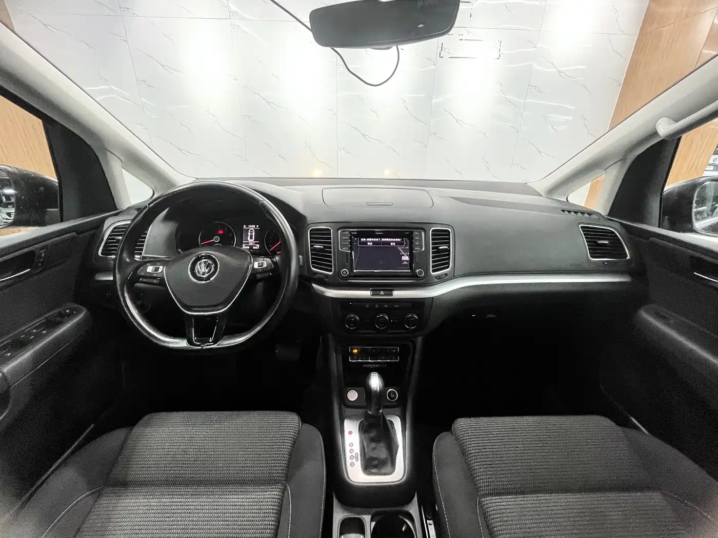 Volkswagen Sharan 2018 380TSI Comfort 7-Seater фото 18