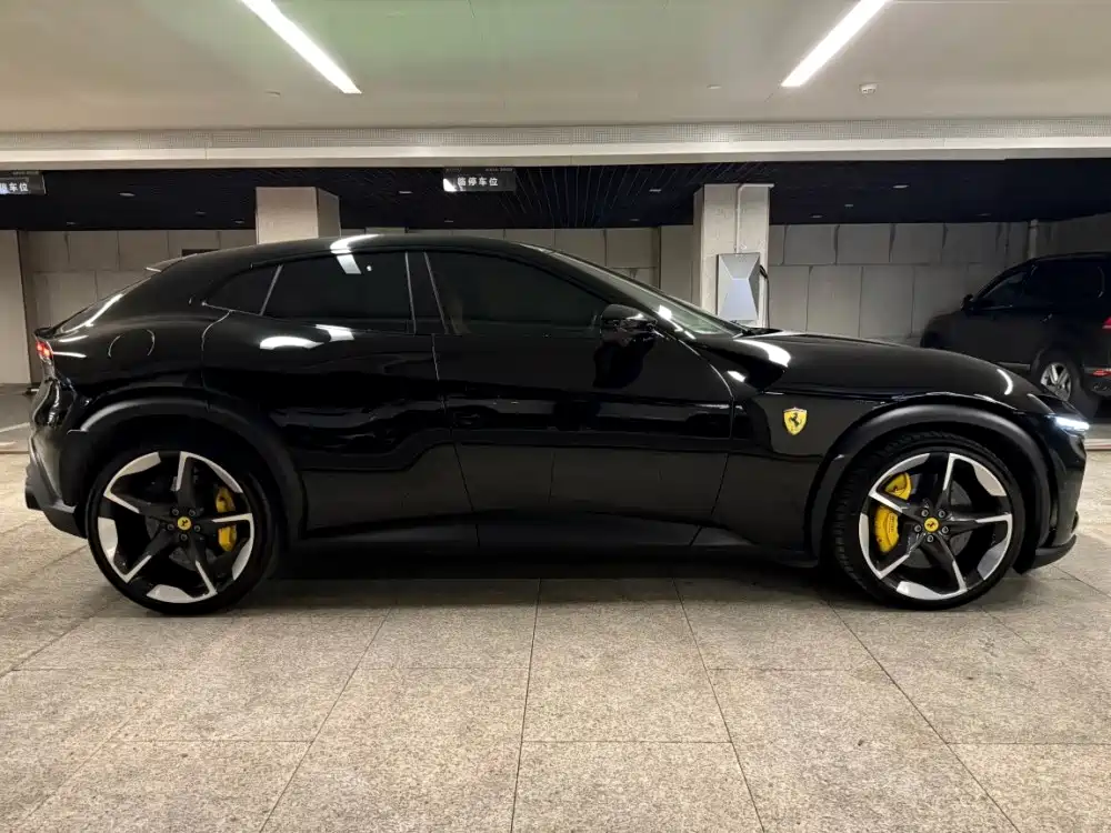 Ferrari Purosangue 2026 2023 6.5L V12