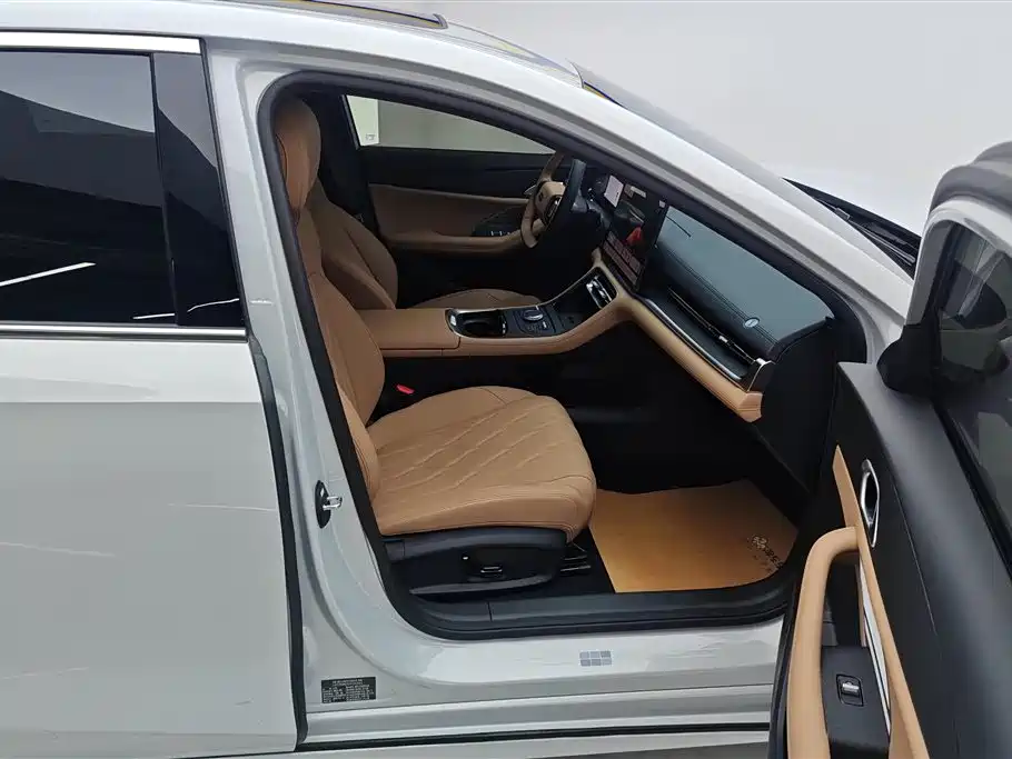 Geely Galaxy Galaxy A7 2025 EM-i фото 8