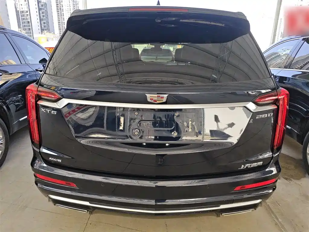 Cadillac XT6 2021 2.0T 7-seater 4WD Luxury фото 6
