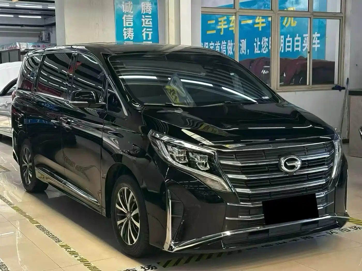 GAC Trumpchi Trumpchi M8 2024 Leadershow Series 390T Luxury Edition фото 3