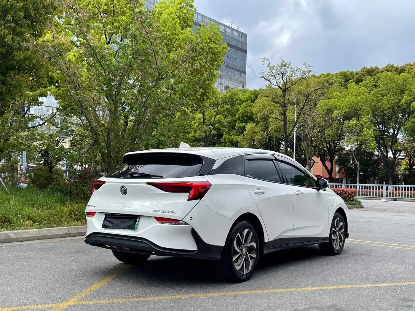 BUICK SLIGHTLY BLUE 6