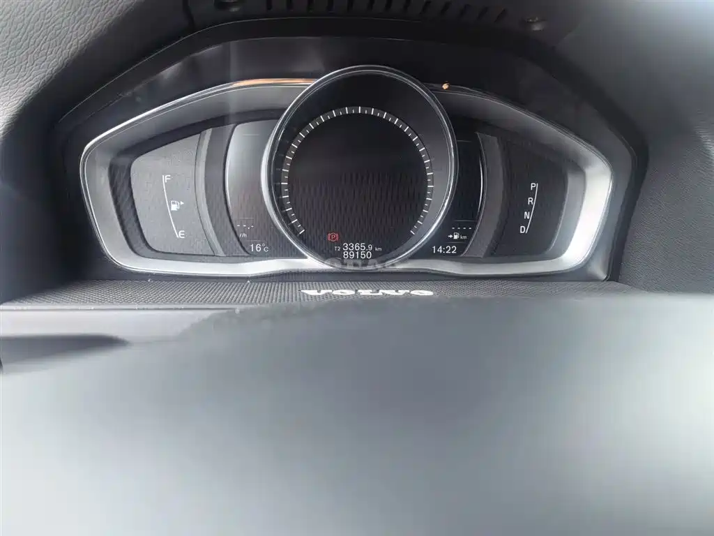 Volvo V60 2017 2017 T4 Zhi Shang Edition China V