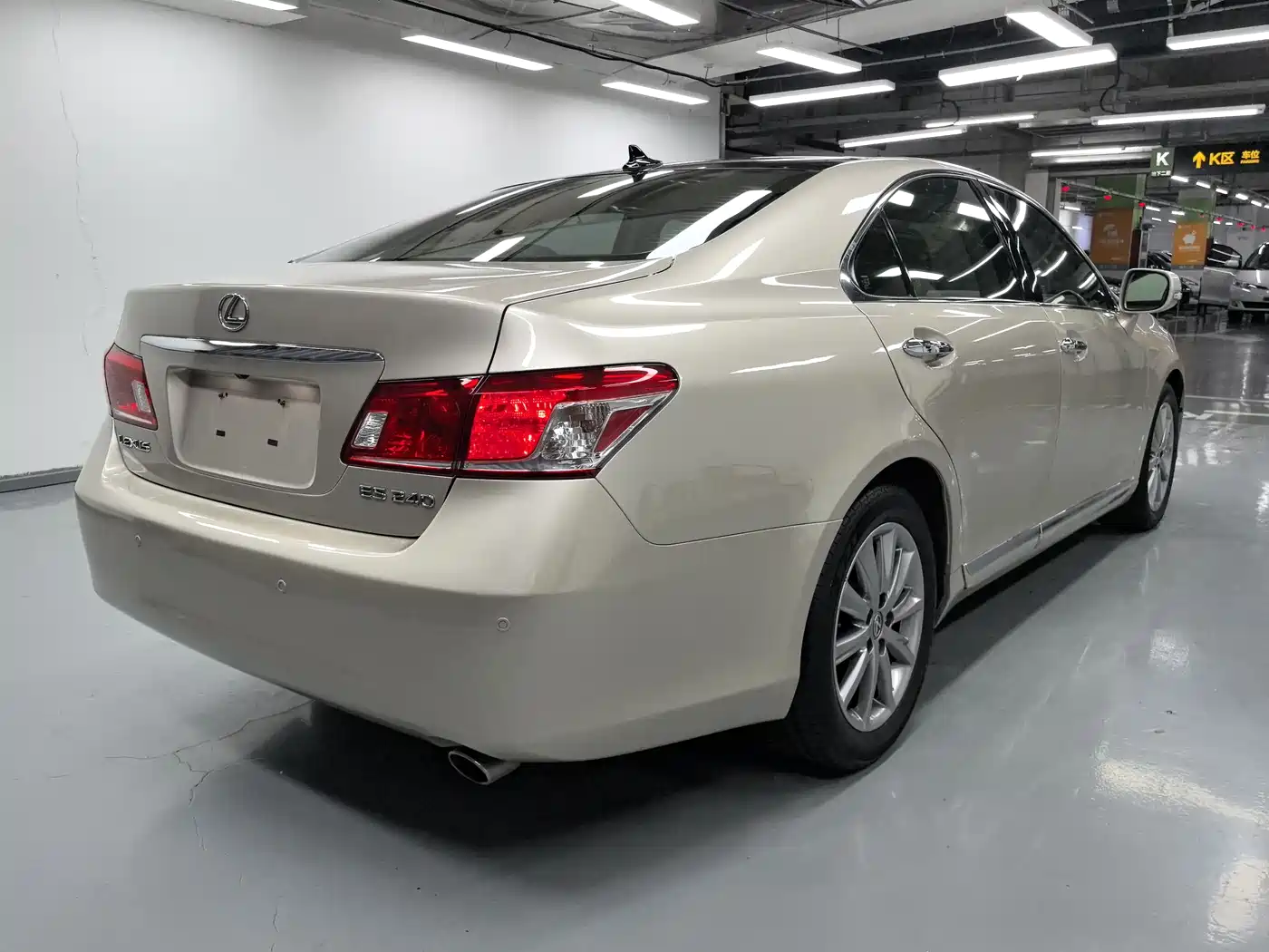 Lexus ES 2010 240 Luxury Edition фото 16