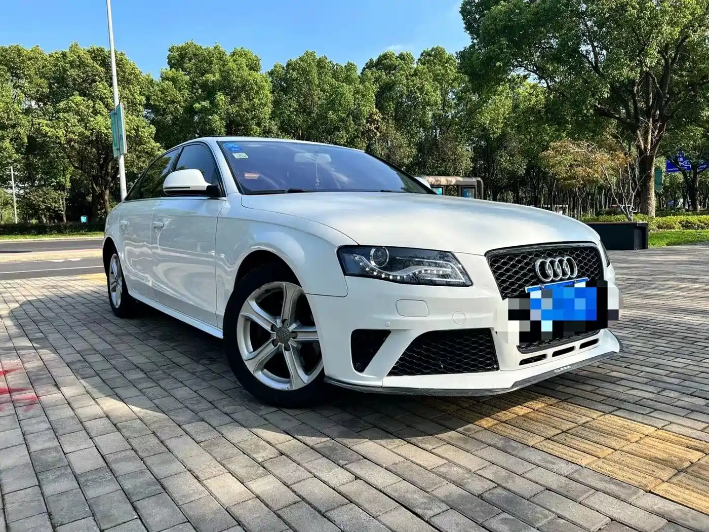 Audi A4L 2012 2.0 TFSI Auto Comfort фото 2