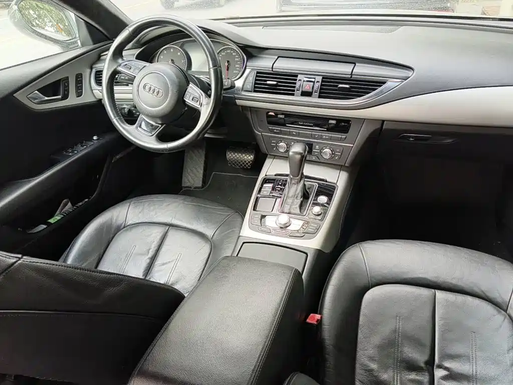 Фото 12 - Audi A7