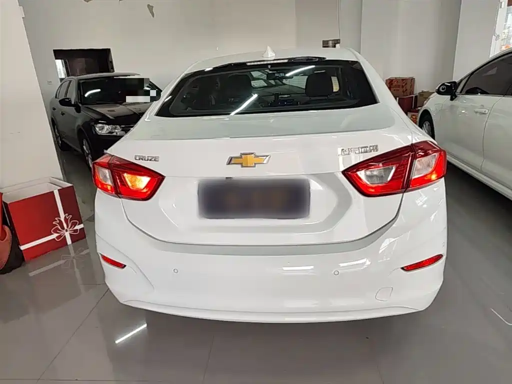 Chevrolet Cruze 2017 1.5L Automatic Stylish фото 6