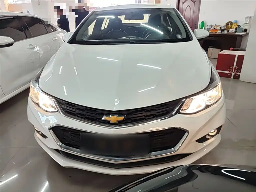 Chevrolet Cruze 2017 1.5L Automatic Stylish фото 3