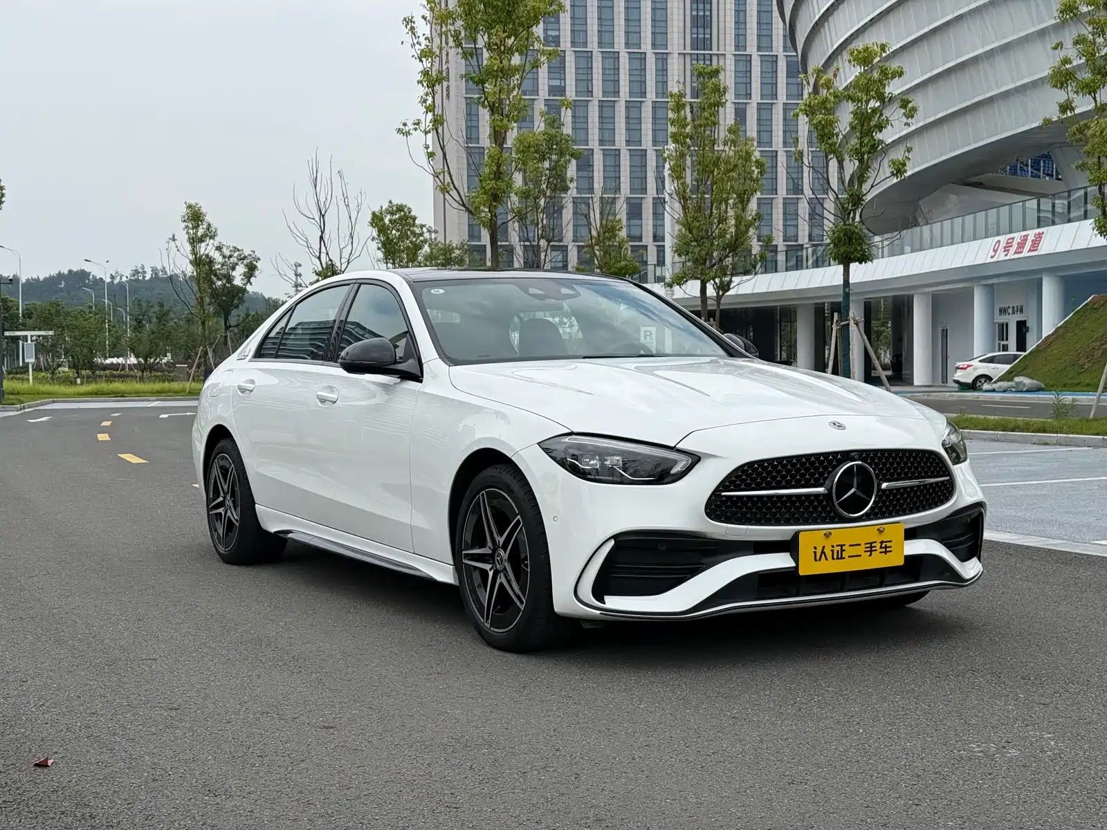 Фото 9 - Mercedes-Benz C-Class