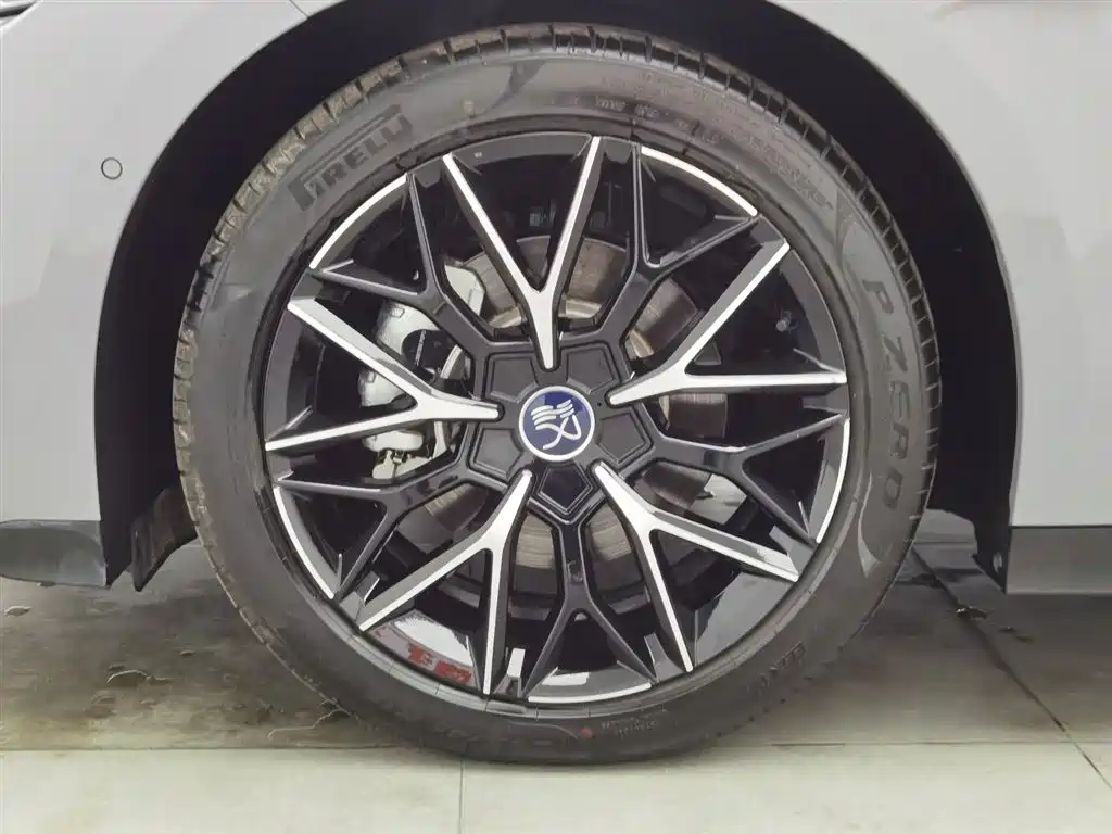 BYD HAN