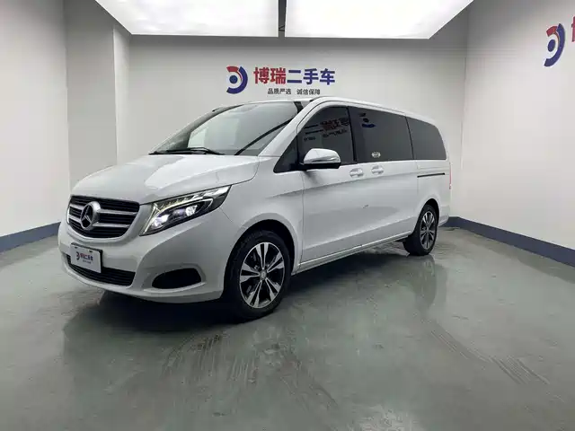 MERCEDES-BENZ V CLASS