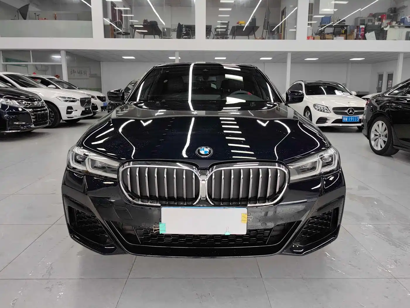BMW 5 Series (Import) 2022 525i M Sport Package фото 2