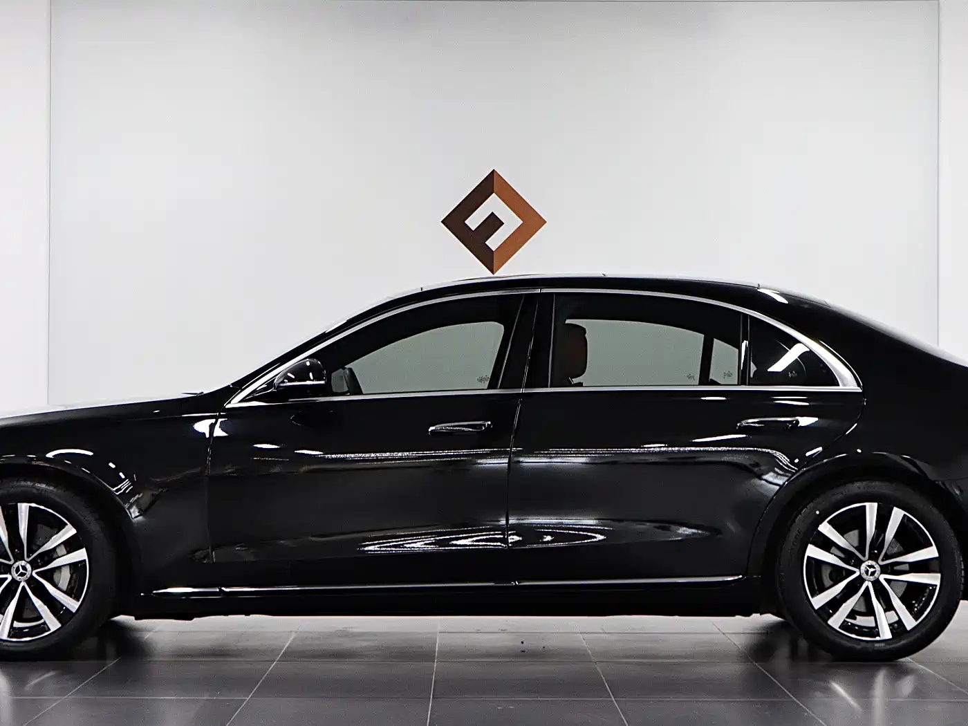 Mercedes-Benz S-Class 2023 Model S 400 L Luxury Edition фото 7