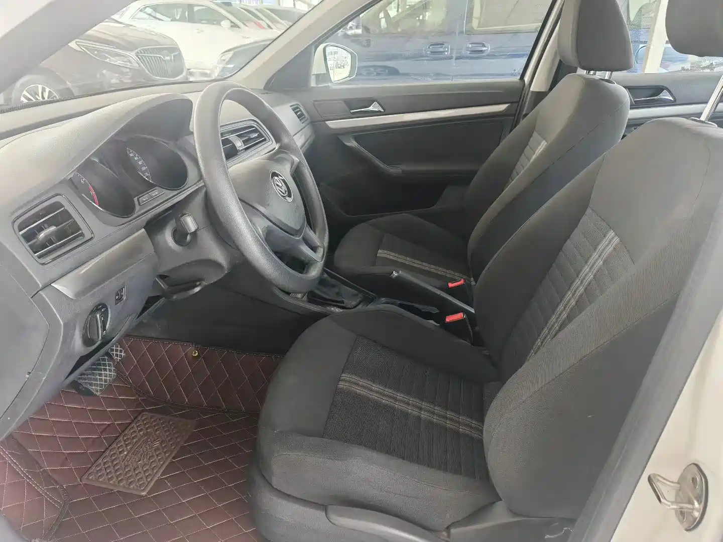 Фото 4 - Volkswagen Lavida