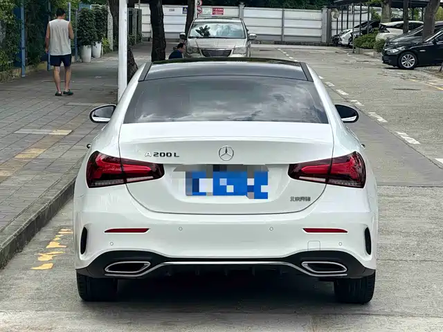 Mercedes-Benz A-Class 2022 Facelift A 200 L Sport Sedan Fashion Style — фото 5