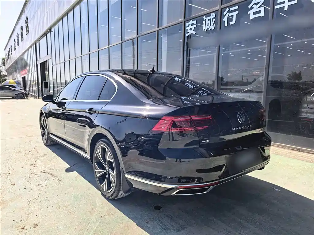 Volkswagen Magotan 2020 330TSI DSG Luxury фото 9