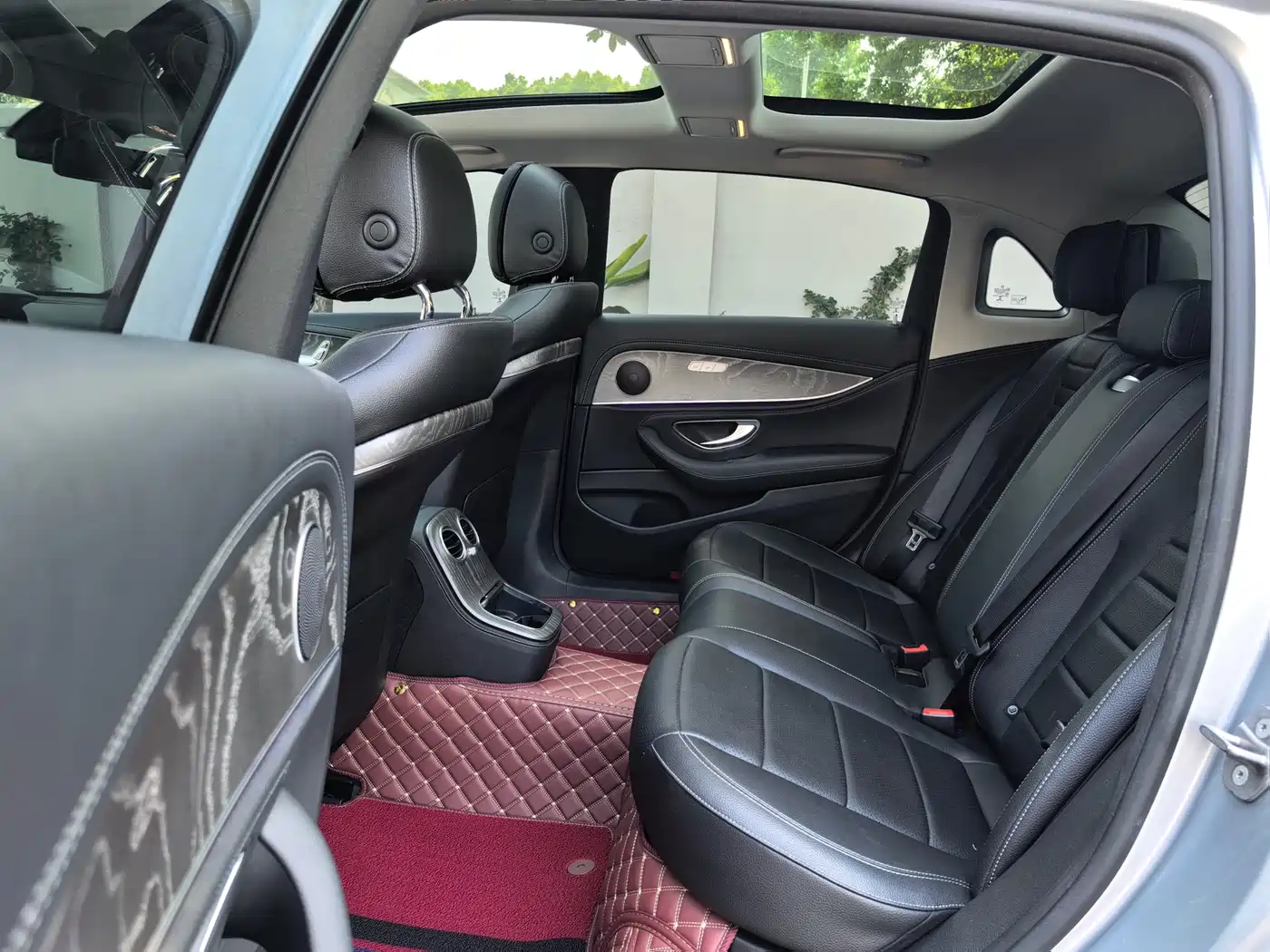Mercedes-Benz E-Class 2022 E 260 L Sport фото 8