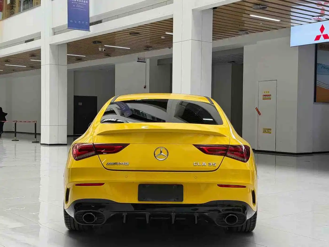 Mercedes-Benz CLA AMG 2022 AMG CLA 35 4MATIC фото 3