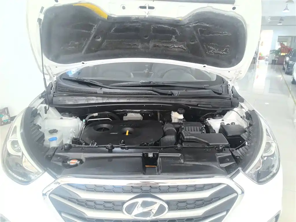 Hyundai Beijing Hyundai ix35 2015 2.0L Automatic 2WD Smart China V фото 16