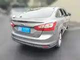 Фото 2 - Ford Focus