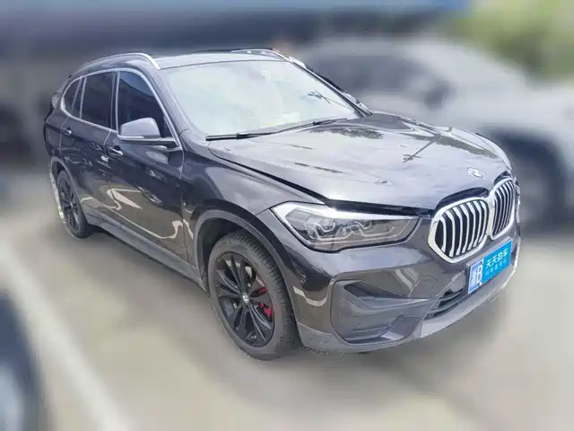 BMW X1 2021 Facelift sDrive20Li Fashion — фото 3